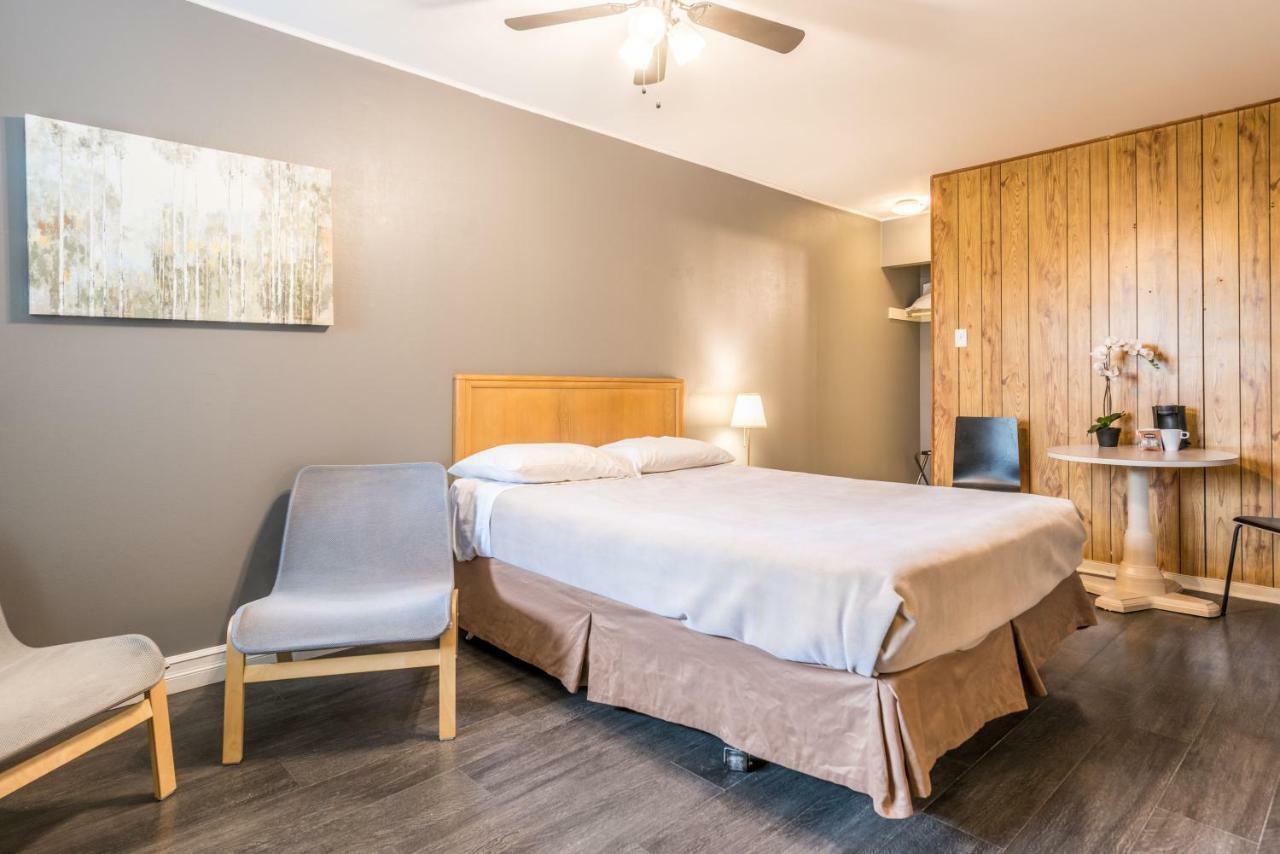 Lake City Motel Дартмут Экстерьер фото