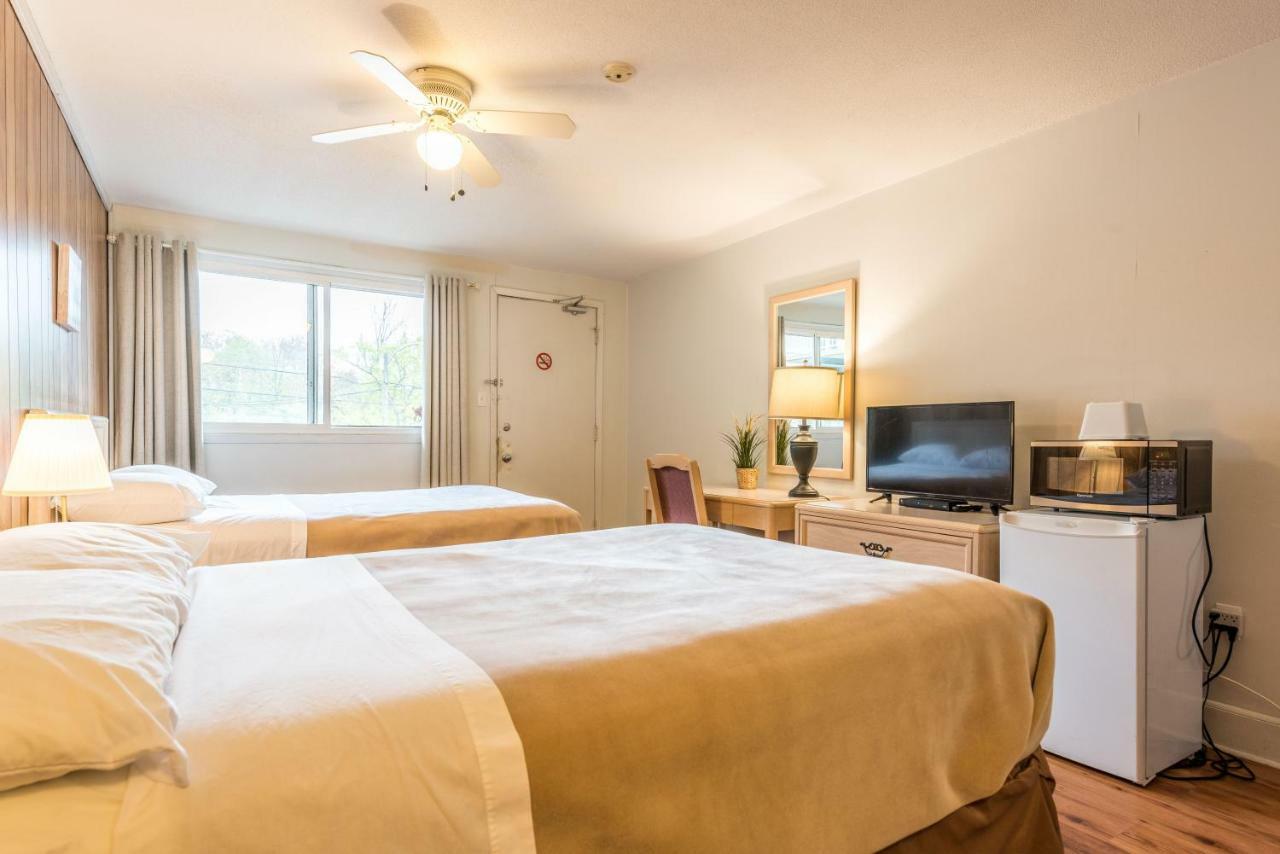 Lake City Motel Дартмут Экстерьер фото